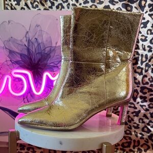 Elegant Gold Heeled Boots